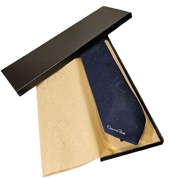 OSCAR DE LA RENTA TIE - Picture 1 of 8